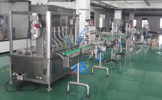 6頭臥式攪拌醬料灌裝機(jī)